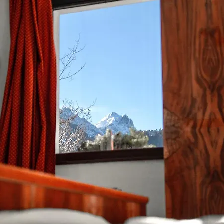 Alpine - Maison d'hôtes *